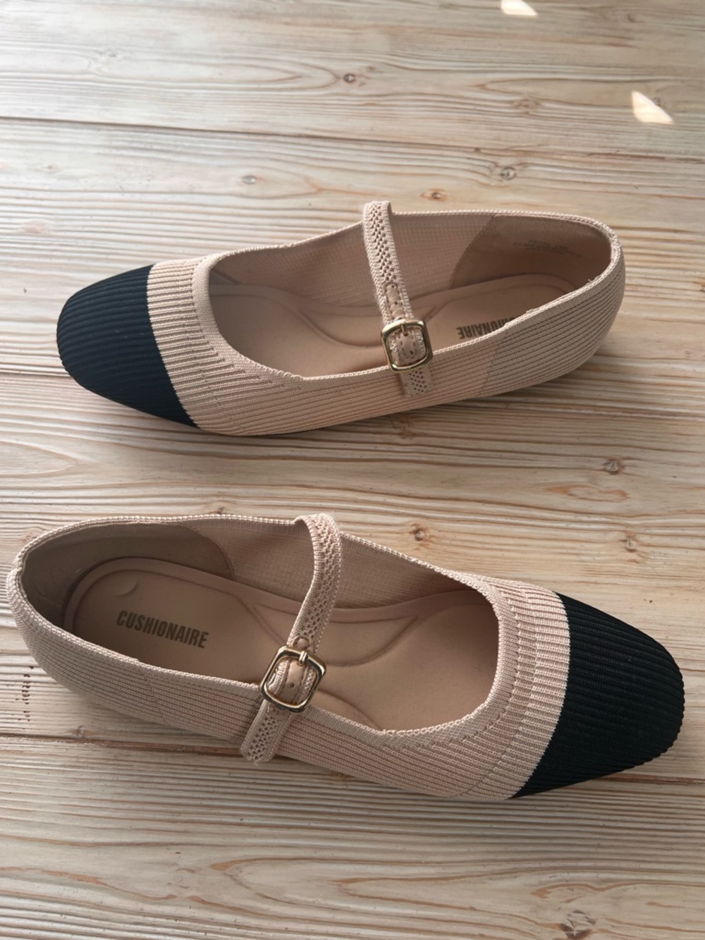 Cushionaire Mary Jane Flats Size 10 Beige Knit Black Cap Toe Comfort Shoes